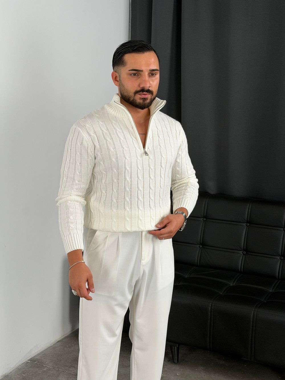 Burgu Yarım Fermuar Triko Sweatshirt Ekru