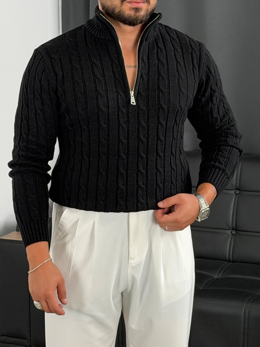 Burgu Yarım Fermuar Triko Sweatshirt Siyah