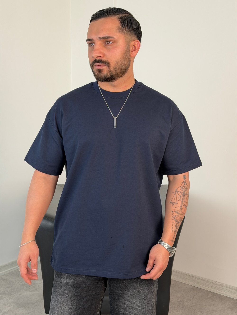 OVERSİZE GRAMAJLI BASİC TİŞÖRT LACİVERT