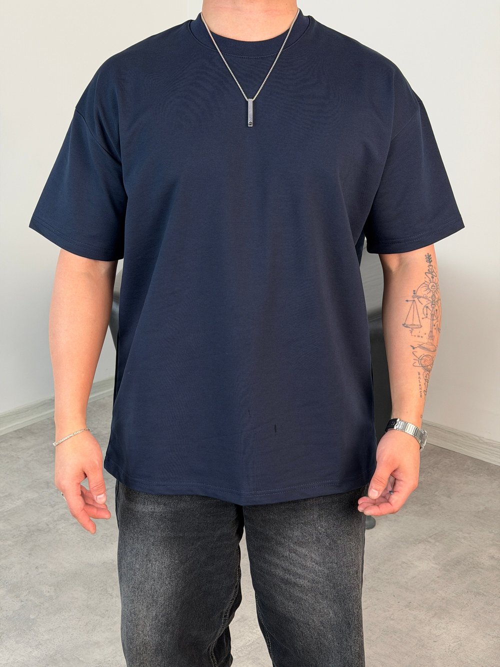 OVERSİZE GRAMAJLI BASİC TİŞÖRT LACİVERT
