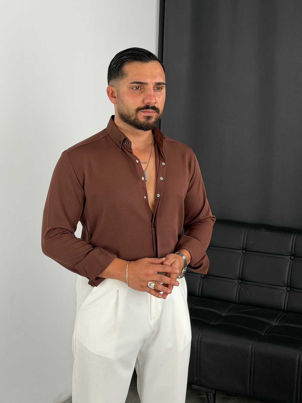Premium Dabıl Kumaş Özel Tokalı Uzun Kol Gömlek Acı Kahve