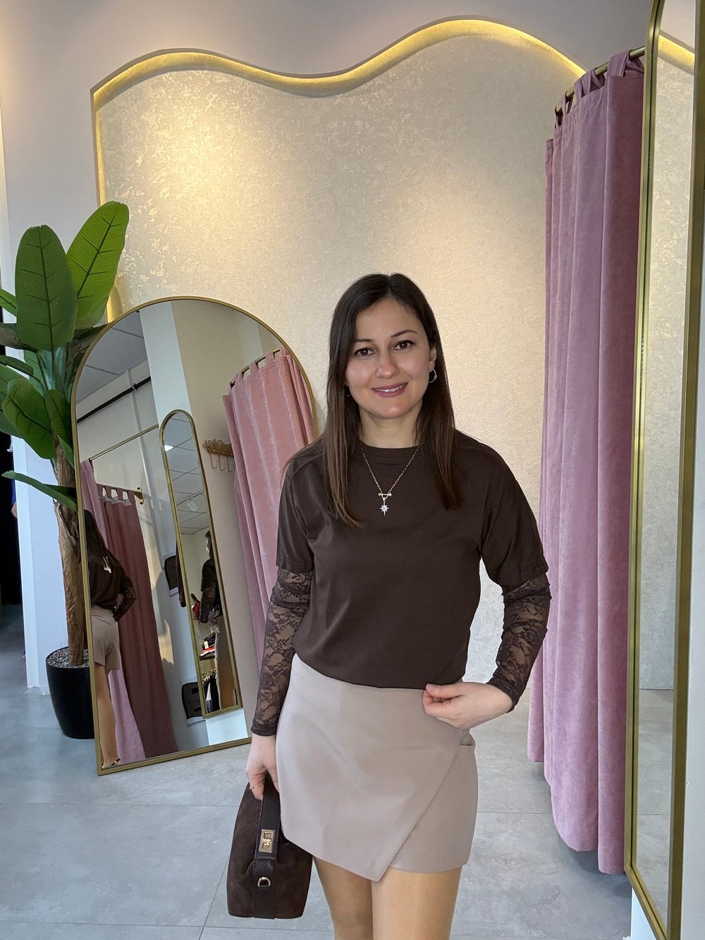 Dantel Detaylı Kahve Tişört