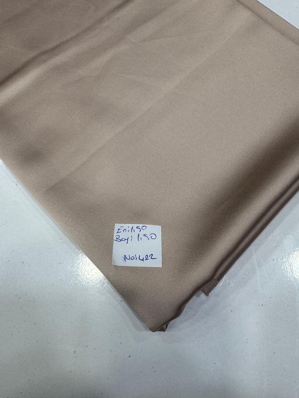 422 Saten Kumaş