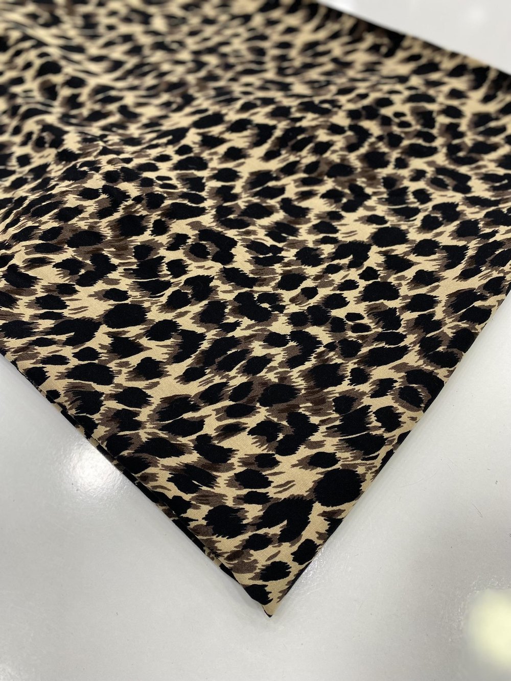 sıvama desen leopar viskon