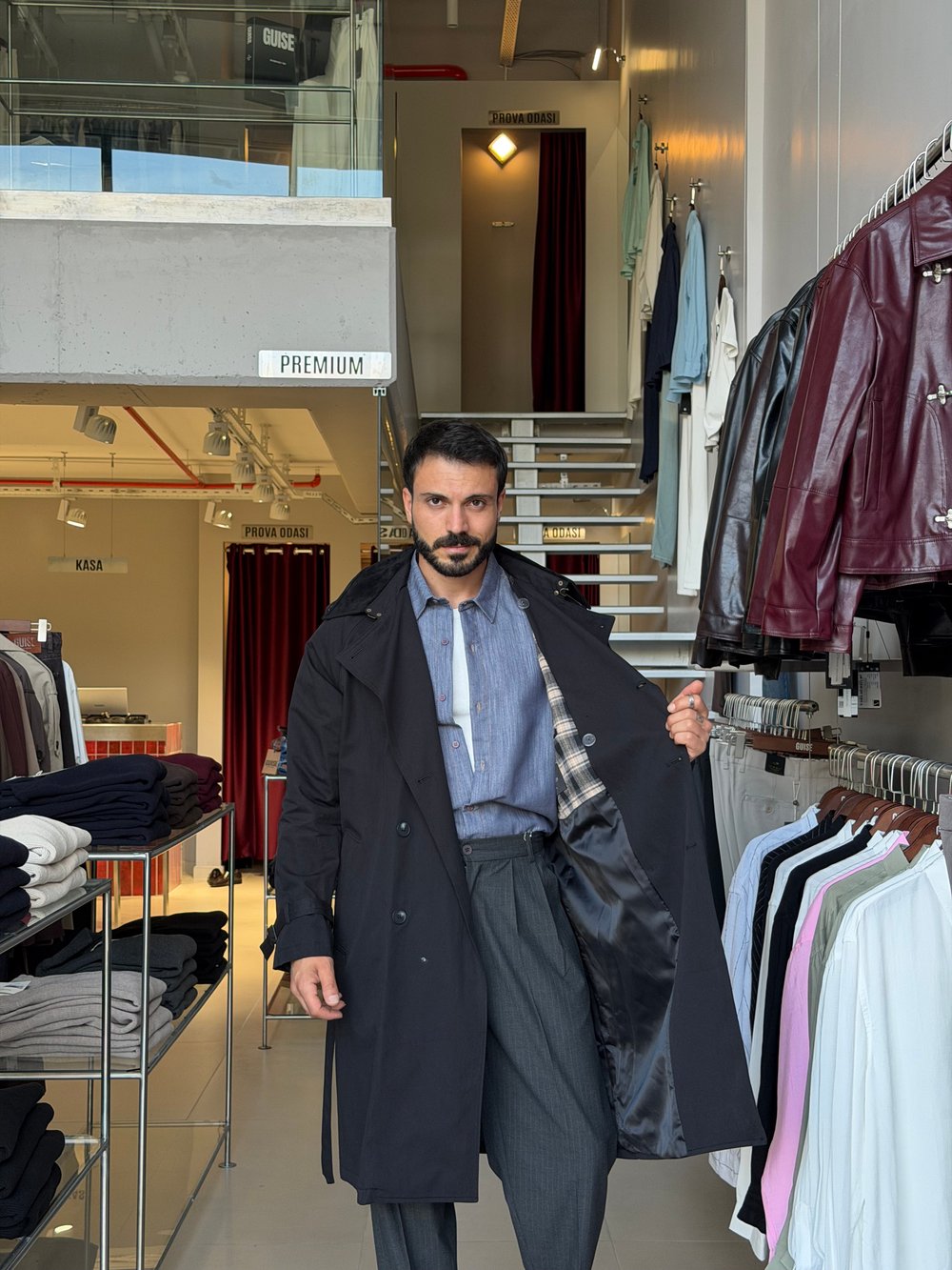 Andreas Siyah Trençkot