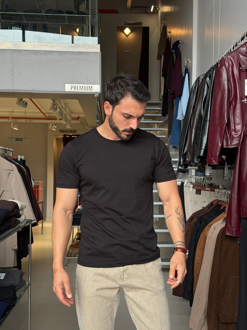 Bob Siyah Basic Muscle Fit Tişört