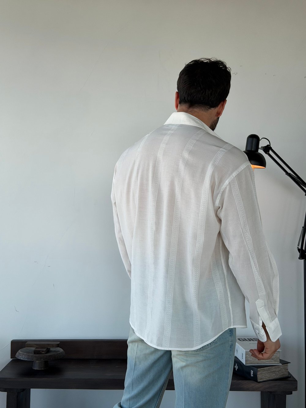 Elfa Pres Nakışlı Oversize Beyaz Gömlek