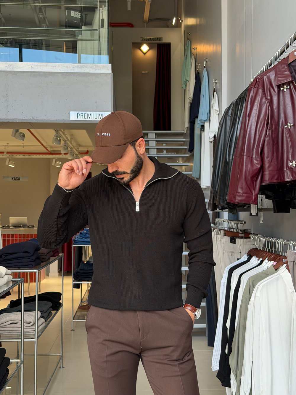 Felix Siyah Fermuarlı Dik Yaka Triko
