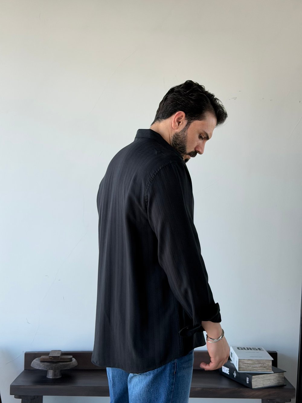 Minas Oversize Desenli Tensel Siyah Gömlek