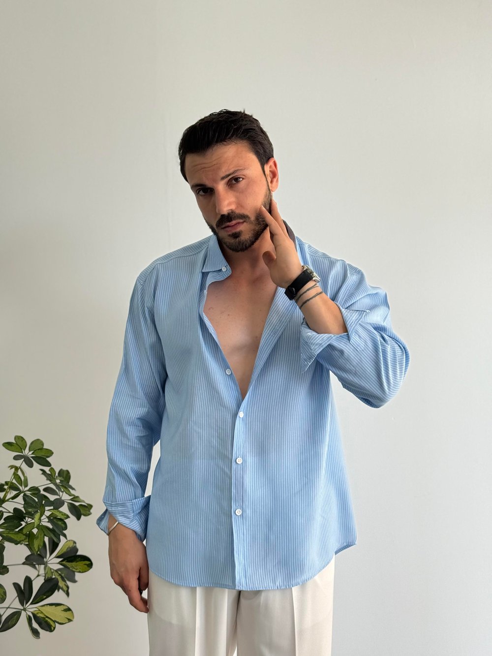 Victor İnce Çizgili Mavi Gömlek