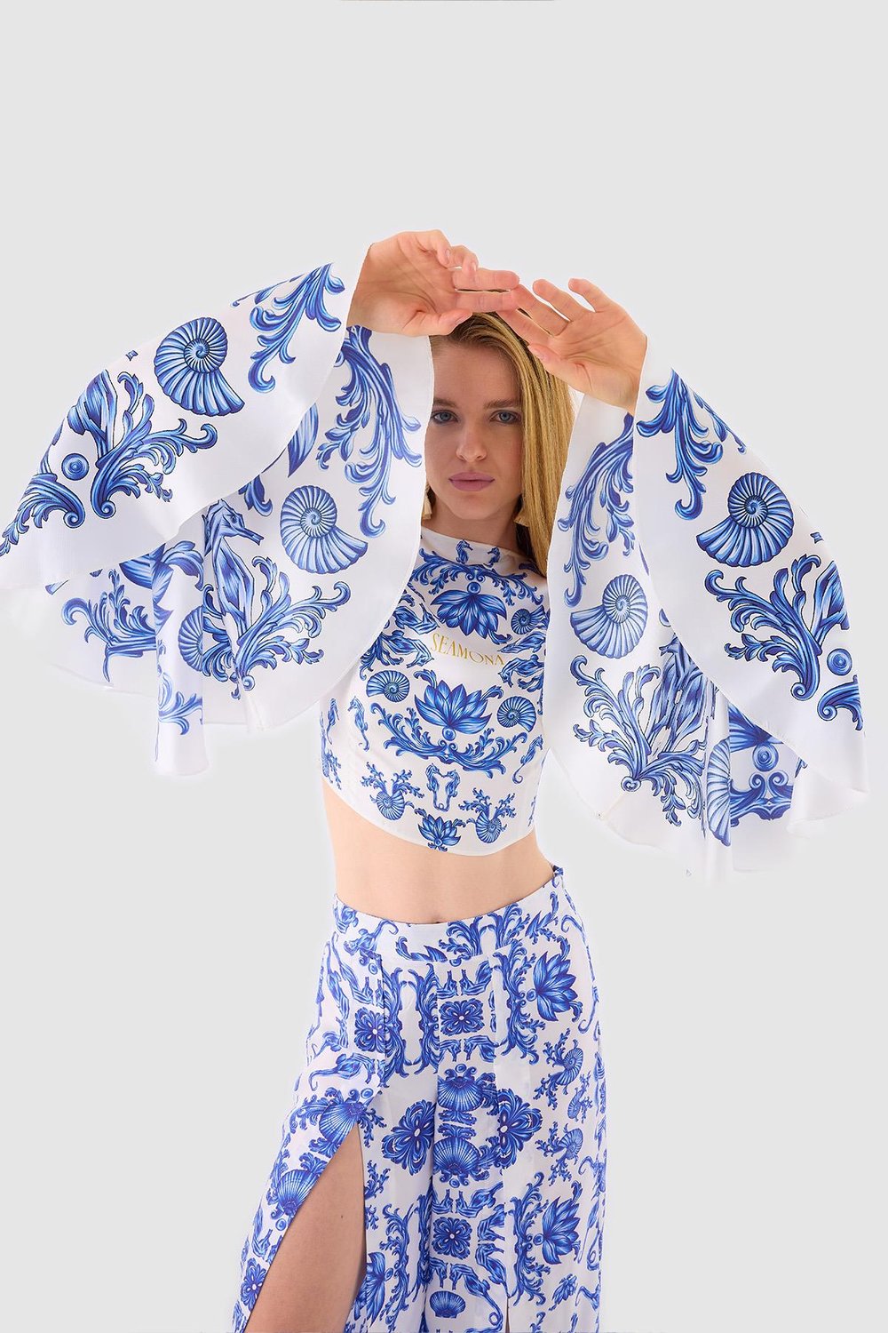 Sophisticated Blue Blanc Spanish Style Co-ord