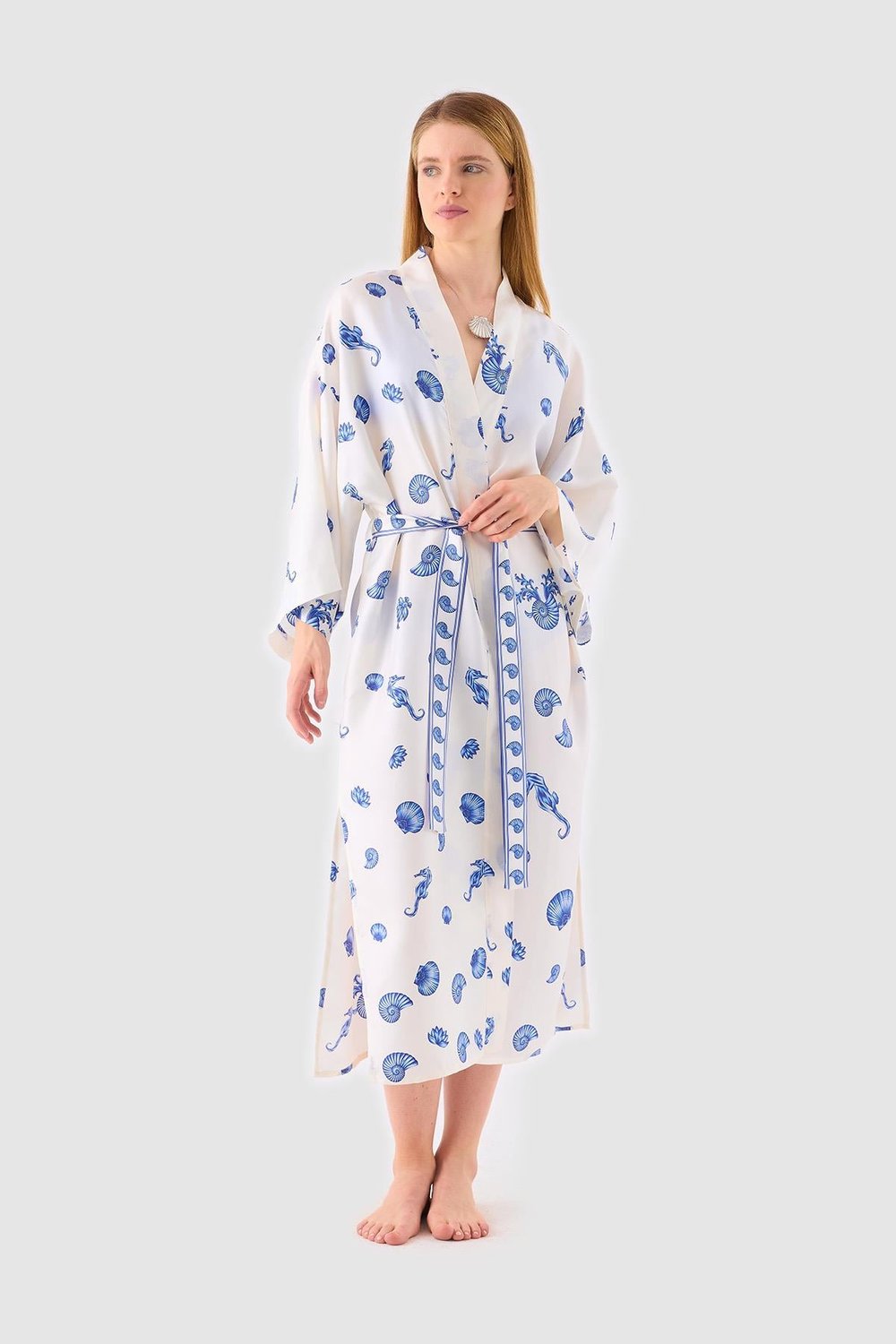 Sophisticated Blue Blanc, White Kimono