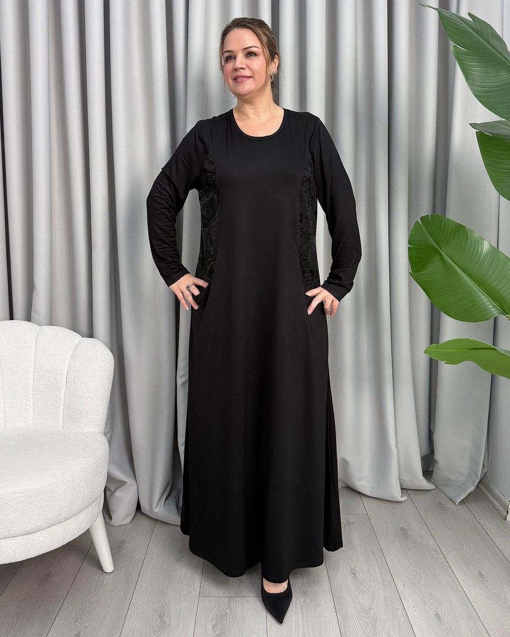 Amira Elbise Siyah