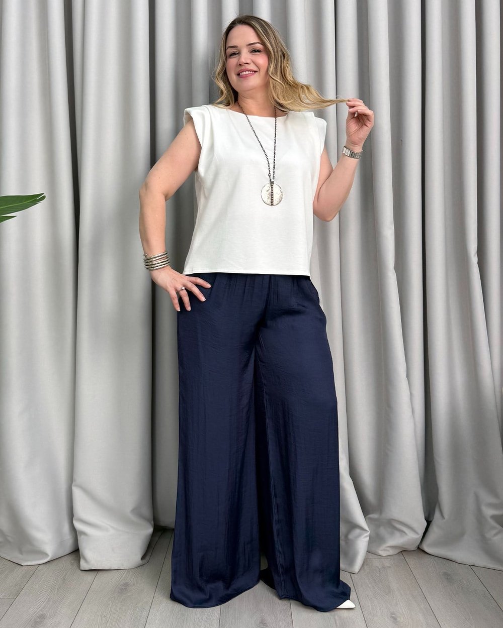 Diana İpek Saten Pantolon Lacivert