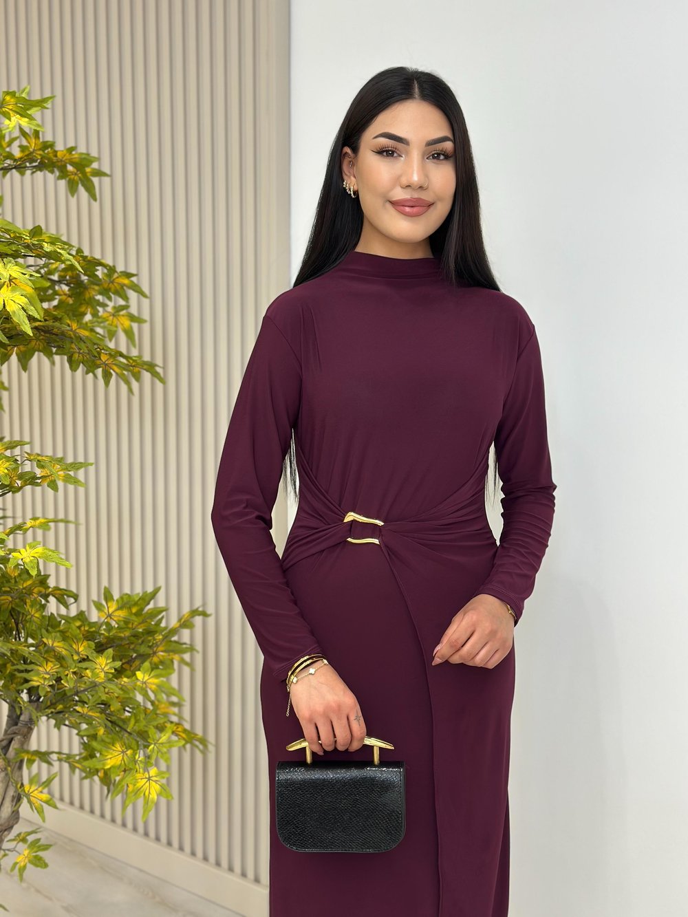 Beli Gold Tokalı Dik Yaka Sandy Kumaş Elbise Mürdüm