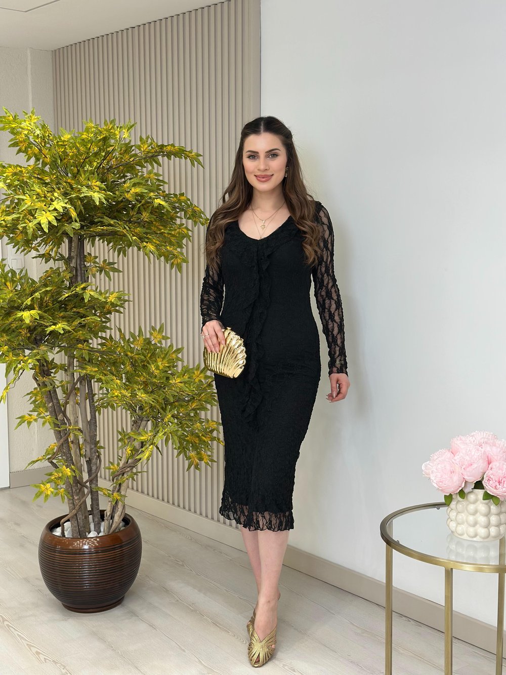 Fırfır Detaylı Güpür Elbise Siyah