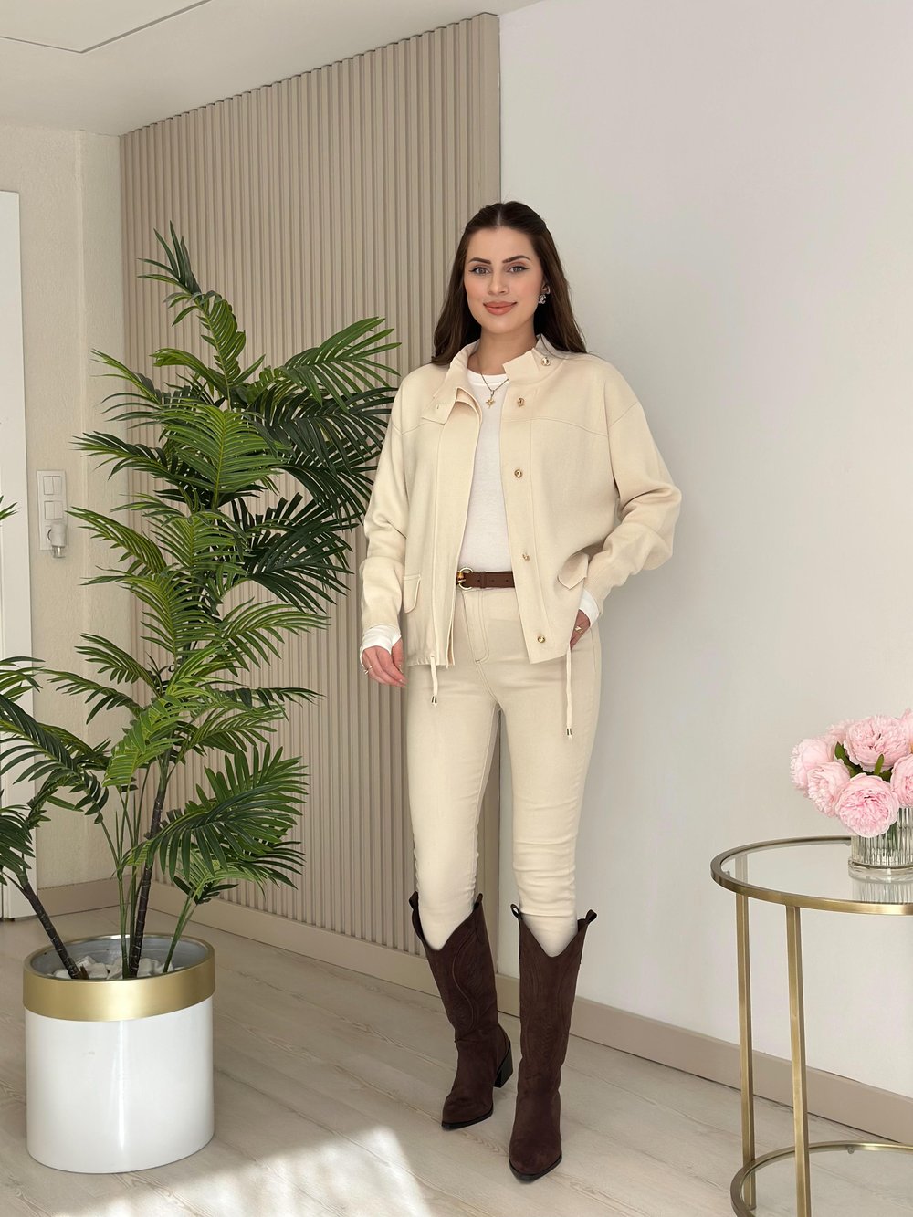 Gold Düğmeli Çelik Örme Hırka Krem