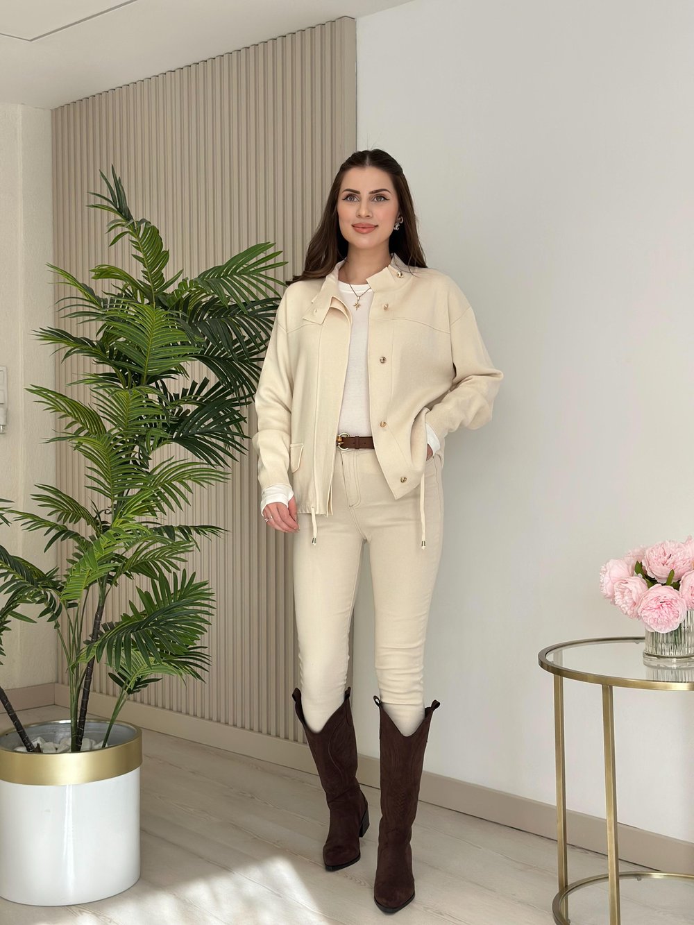 Gold Düğmeli Çelik Örme Hırka Krem