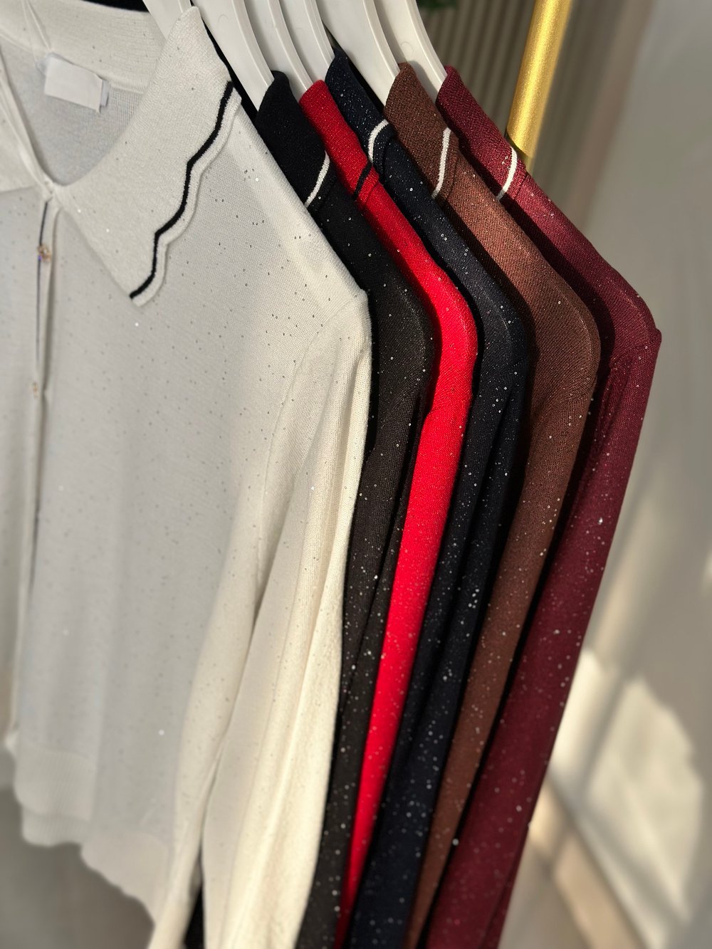 İtalyan İplik Premium Kalite Pul Detaylı Aksesuarlı Triko Beyaz