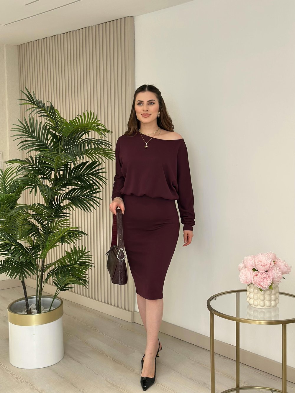 Kayık Yaka Beli Lastikli Modal Kumaş Elbise Mürdüm