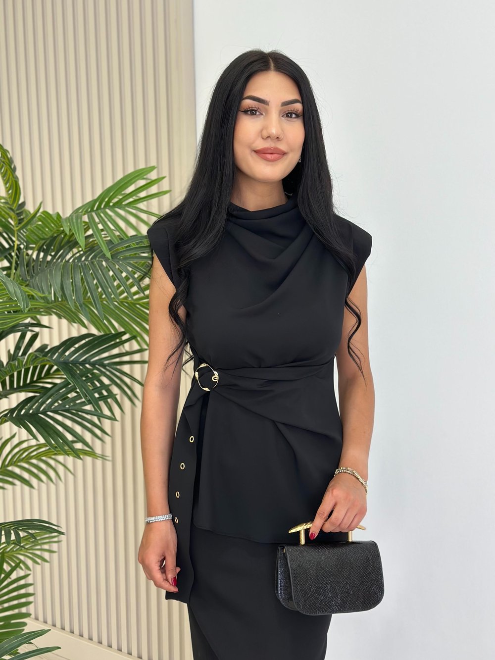 Kemer Detay Krep Kumaş Premium Seri Bluz Siyah