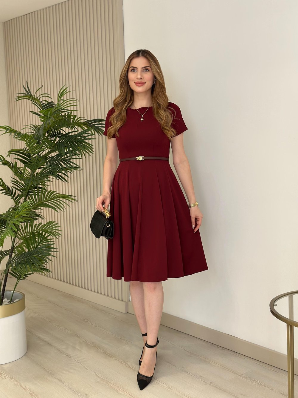 Kısa Kol Midi Boy Kloş Elbise Bordo