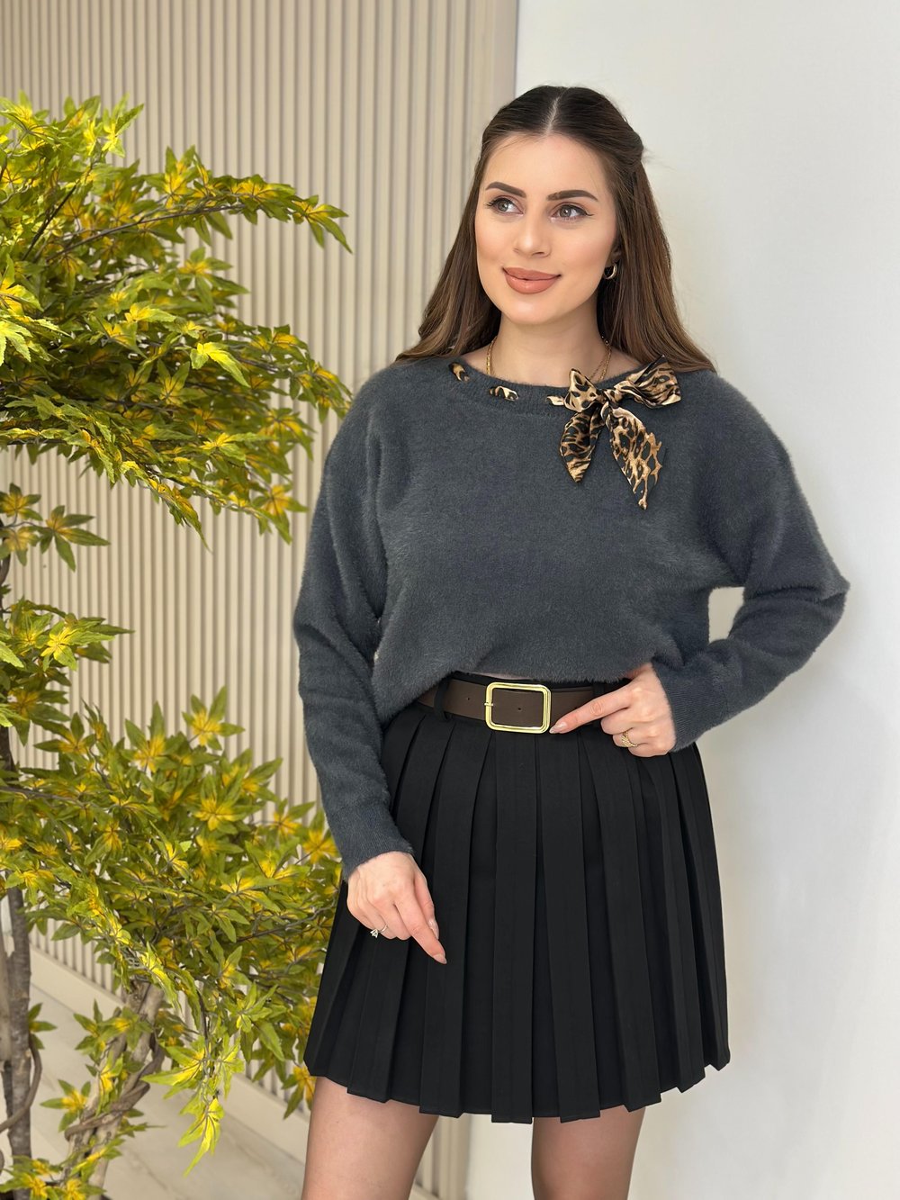Leopar Fularlı Angora Kazak Füme