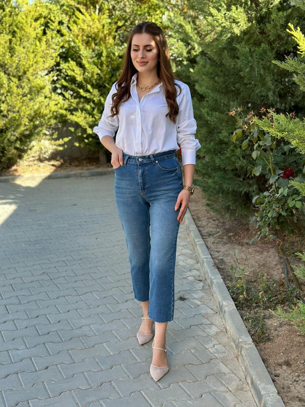 Orj. Marka Kesik Paça Mom Jean Koyu Mavi