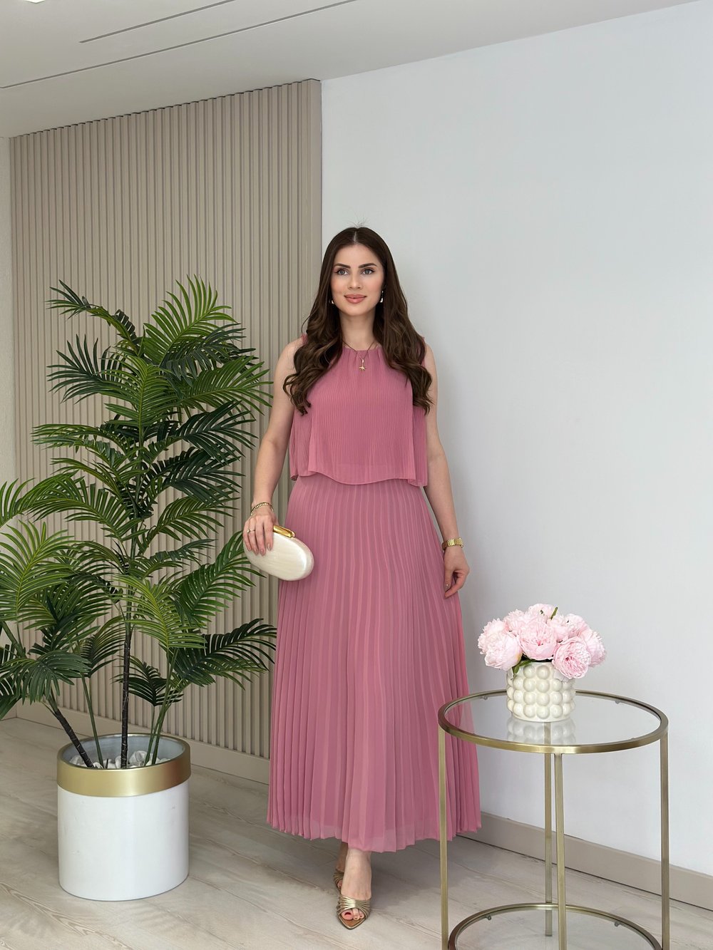 Sıfır Kol Piliseli Şifon Elbise Pembe