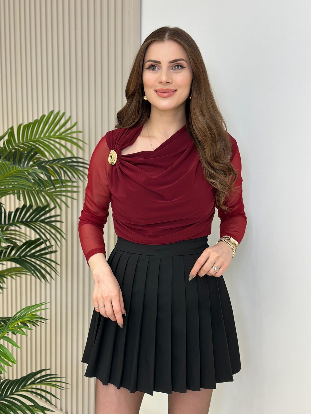 Tül Kol Yakası Gold Broşlu Bluz Bordo
