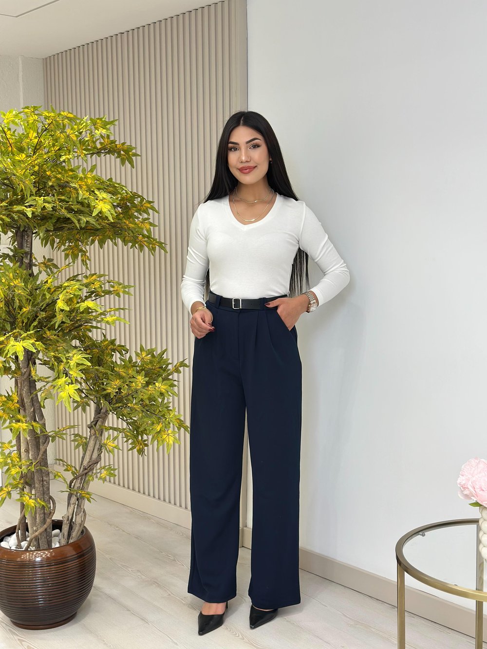 V Yaka Basıc Bluz Beyaz