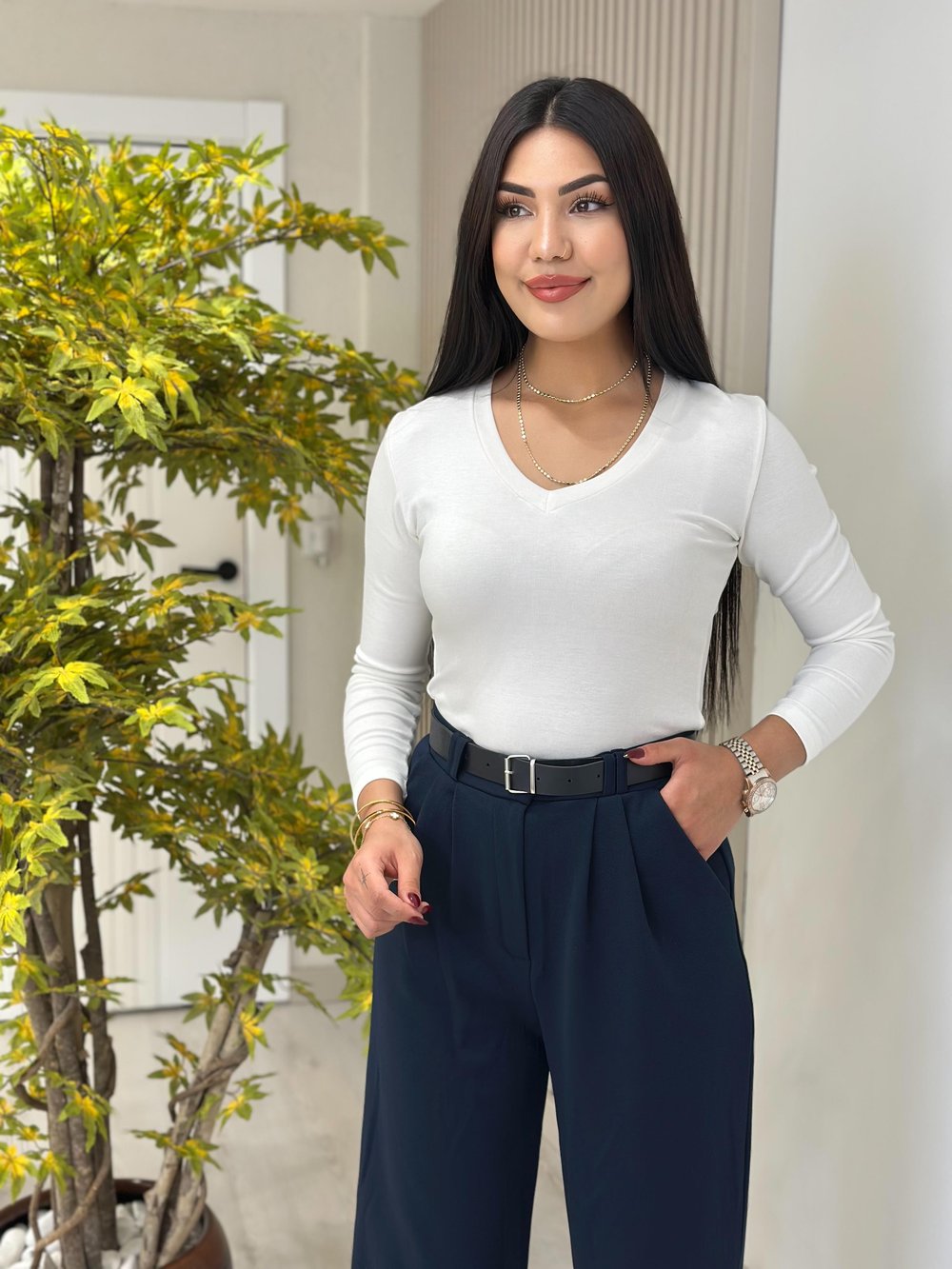 V Yaka Basıc Bluz Beyaz