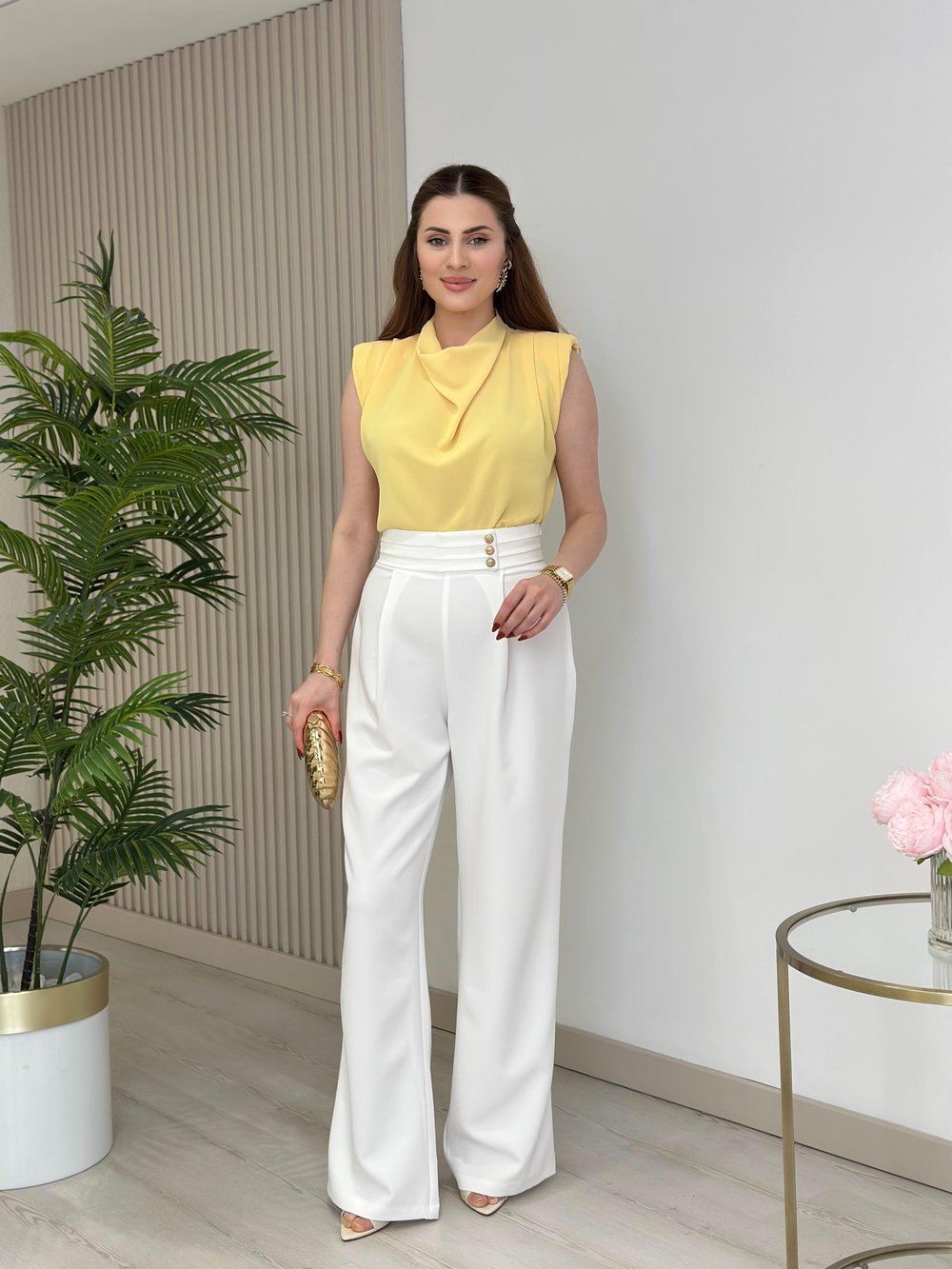 Vatkalı Degaje Yaka Krep Kumaş Bluz Sarı 