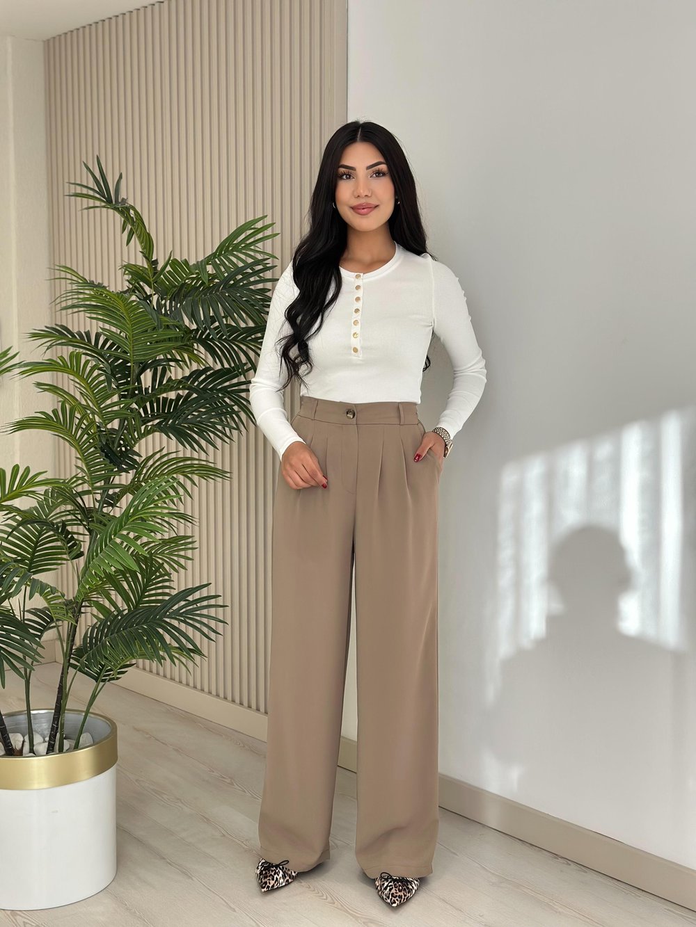 Yakası Gold Çıtçıtlı Fitilli Body Beyaz
