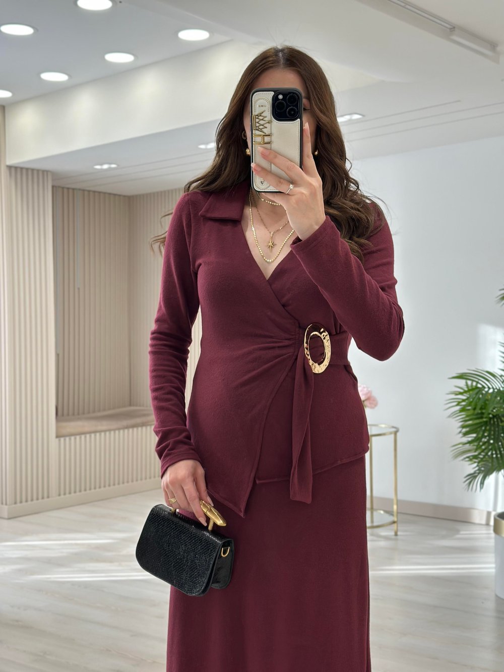 Yumoş Kumaş Gold Tokalı Etekli Takım Bordo