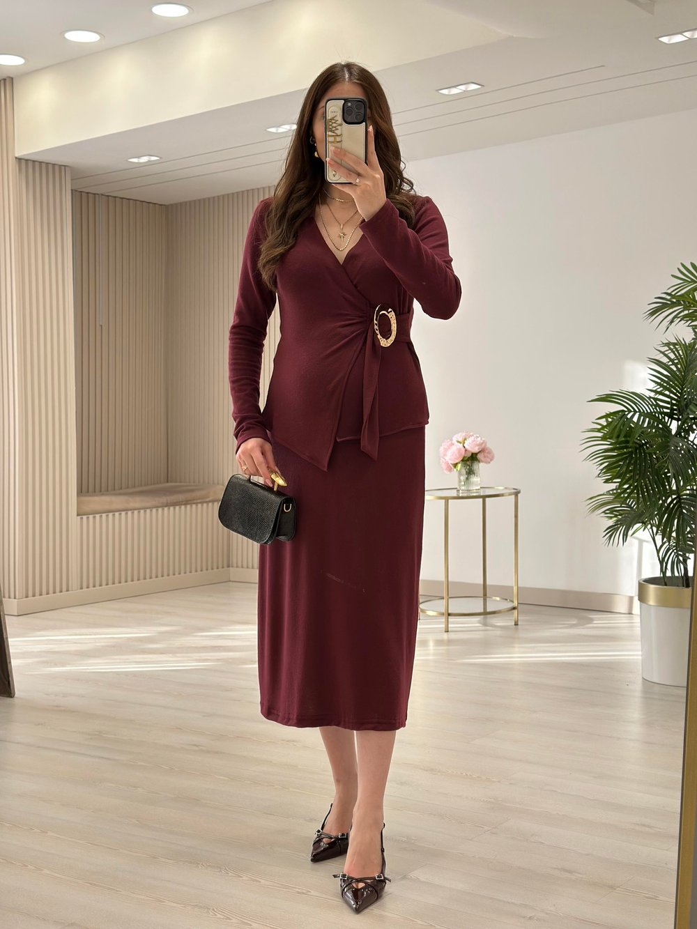 Yumoş Kumaş Gold Tokalı Etekli Takım Bordo