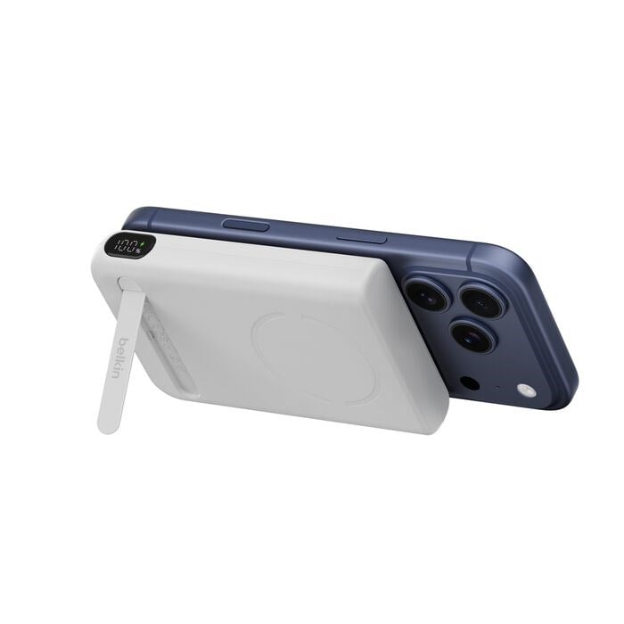 Belkin BPD014HQWH UltraCharge Pro 10.000mAh Qi2 25W MagSafe Uyumlu Dijital Göstergeli Powerbank (30W USB-C) - Beyaz
