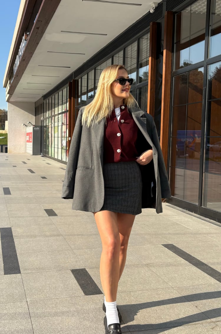 Bordo Gümüş Düğmeli Hırka