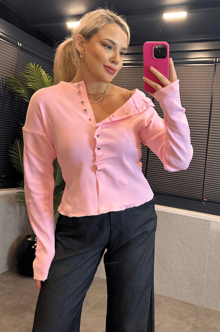Büzgü Detaylı Pembe Triko Hırka