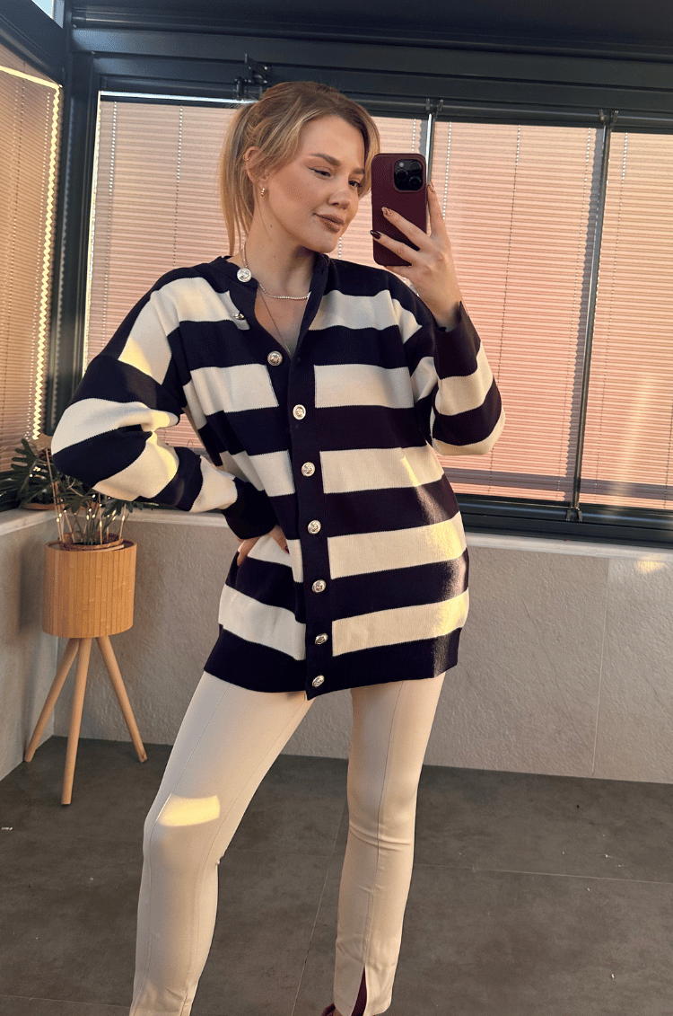 Lacivert Şerit Detaylı Uzun Hırka