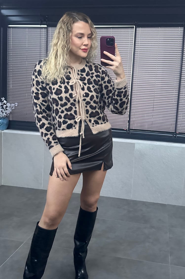 Leopar Bağcıklı Hırka