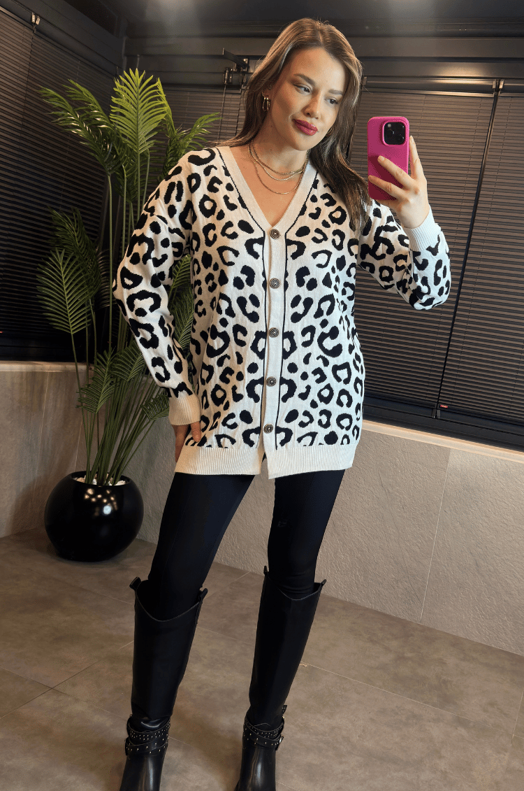 Leopar Desenli Beyaz Hırka