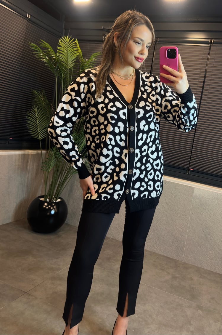 Leopar Desenli Siyah Hırka