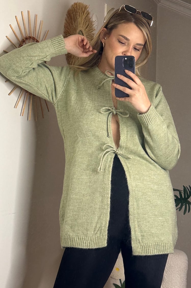 Mint Yeşili Bağcık Detaylı Hırka