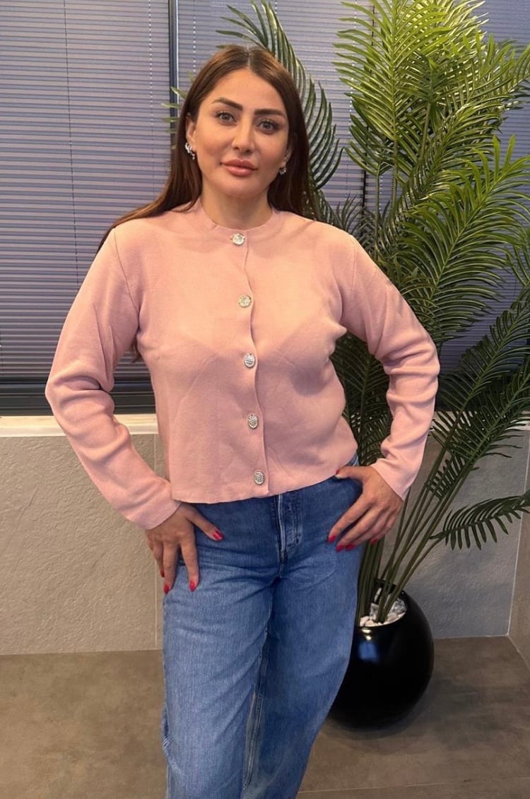Pembe Gümüş Düğmeli Hırka
