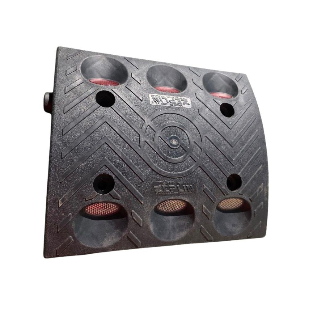 Kedi Gözlü Plastik Hız Kesici Kasis Gövdesi – Siyah