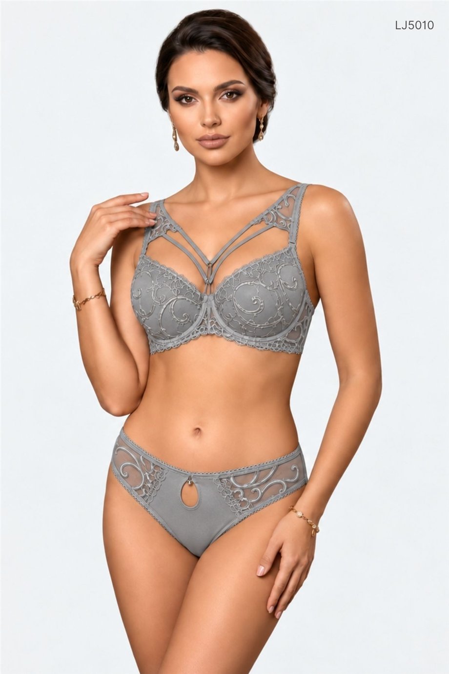 Le Jardin 5010 Kadın Brodeli Push Up Dolgulu Taşlı B Cup Sütyen Takım