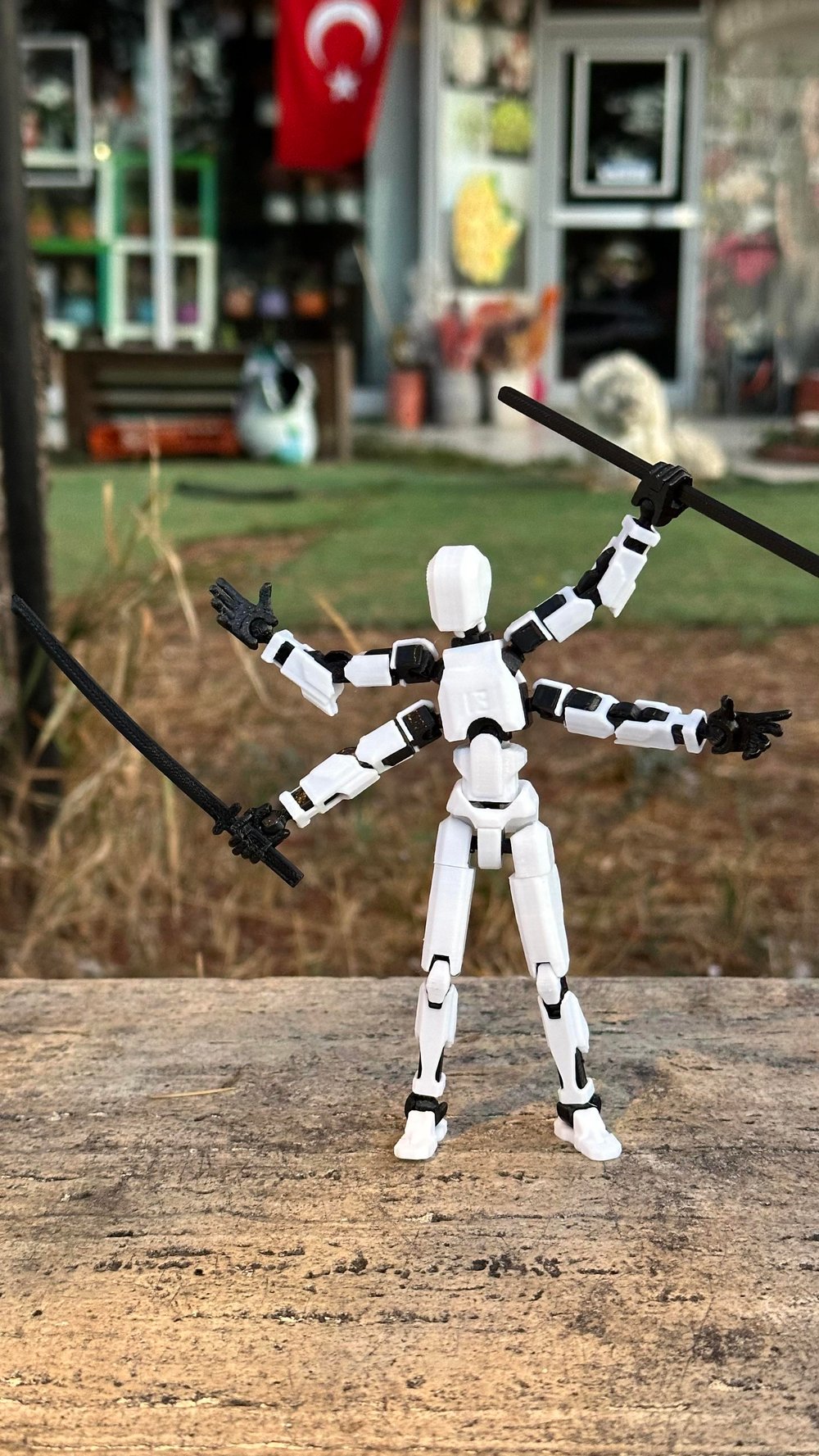 Lucky 13 Aksiyon Figürü Robot Oyuncak 13cm Dört Kollu