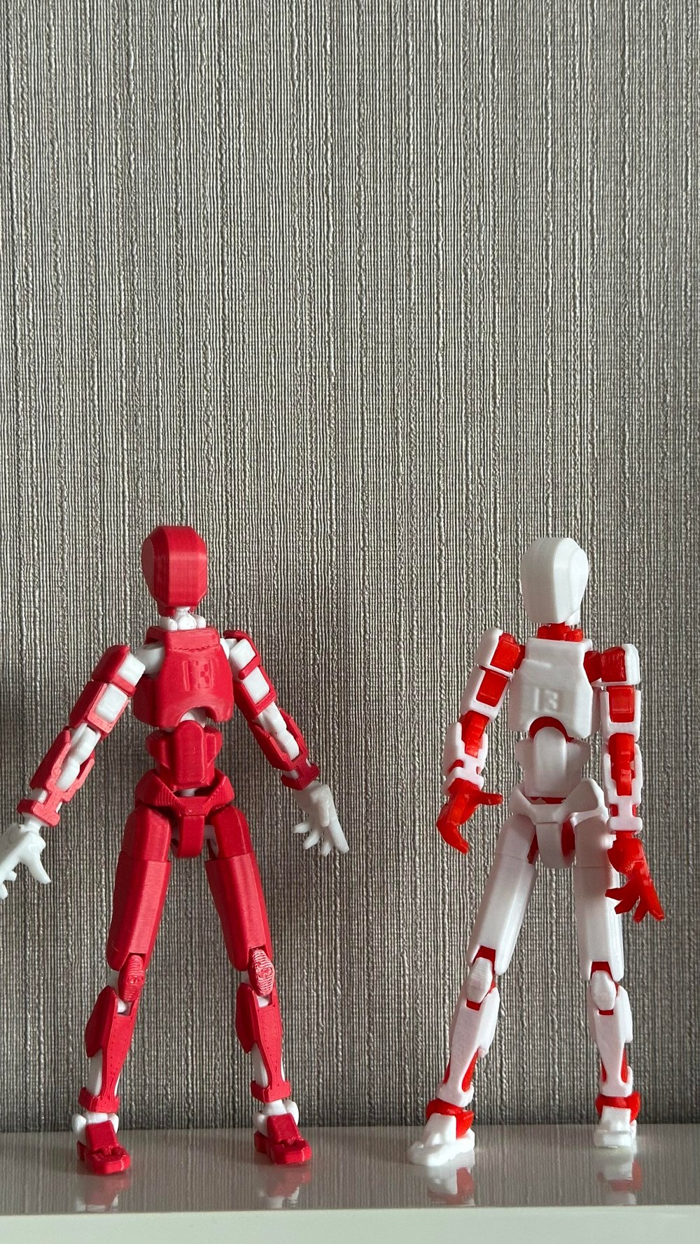 Lucky 13 Aksiyon Figürü Robot Oyuncak 13cm Kırmızı Beyaz & Beyaz Kırmızı 2'li Set