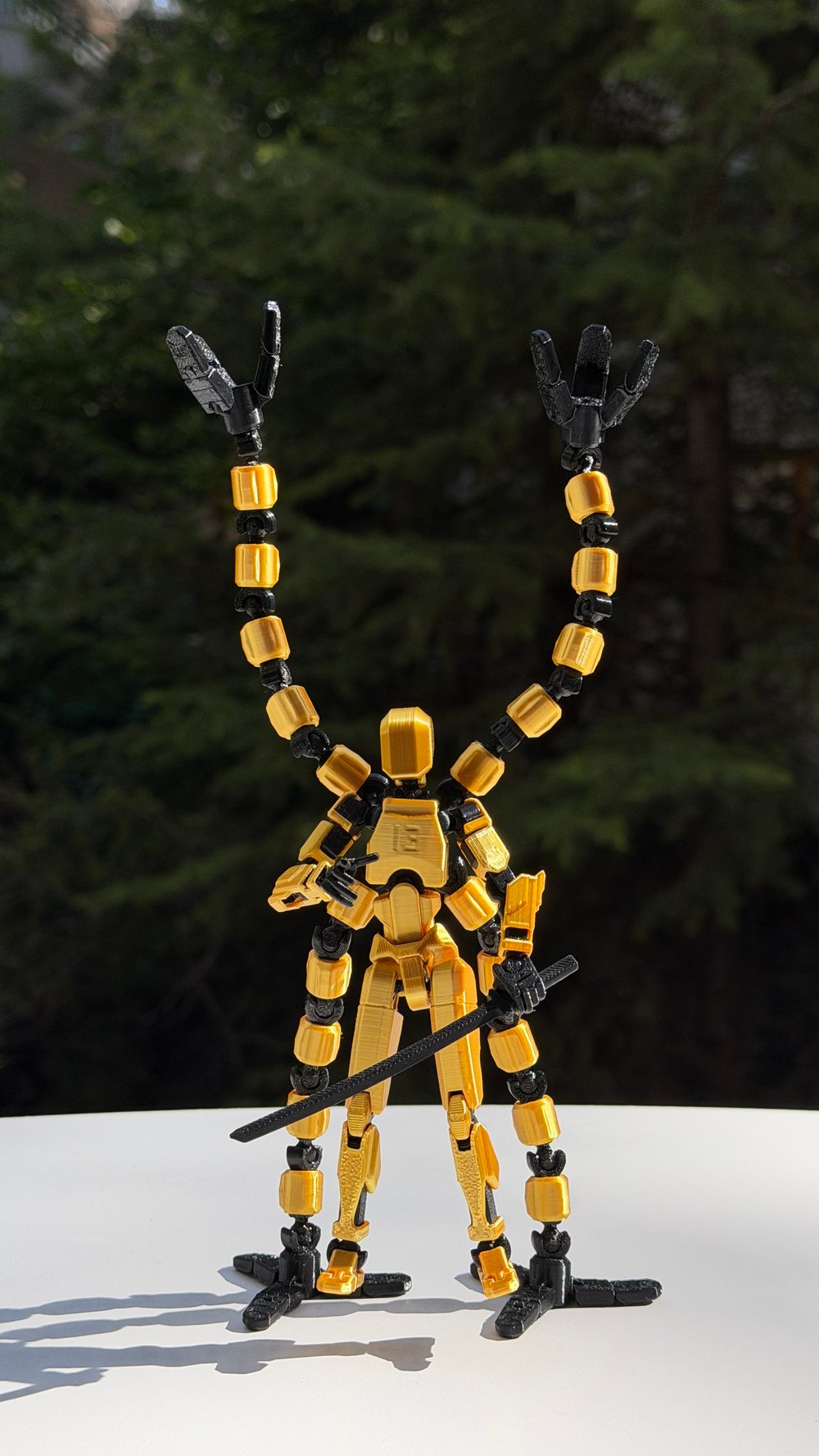 Lucky 13 Aksiyon Figürü Robot Oyuncak 13cm Mekanik Kollu Altın